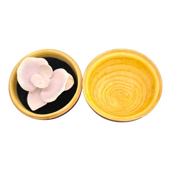 Retired Partylite Wooden Ball Diffuser Holder With Porcelain Orchid Metal Detail - Picture 8 of 13